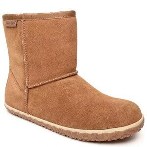 MINNETONKA boots size 6 women NEW!!